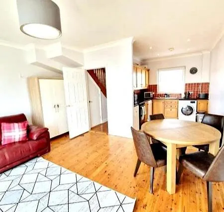 Lägenhet Dockland Apartment, 2 Bed, 2 Bath With Parking Galway